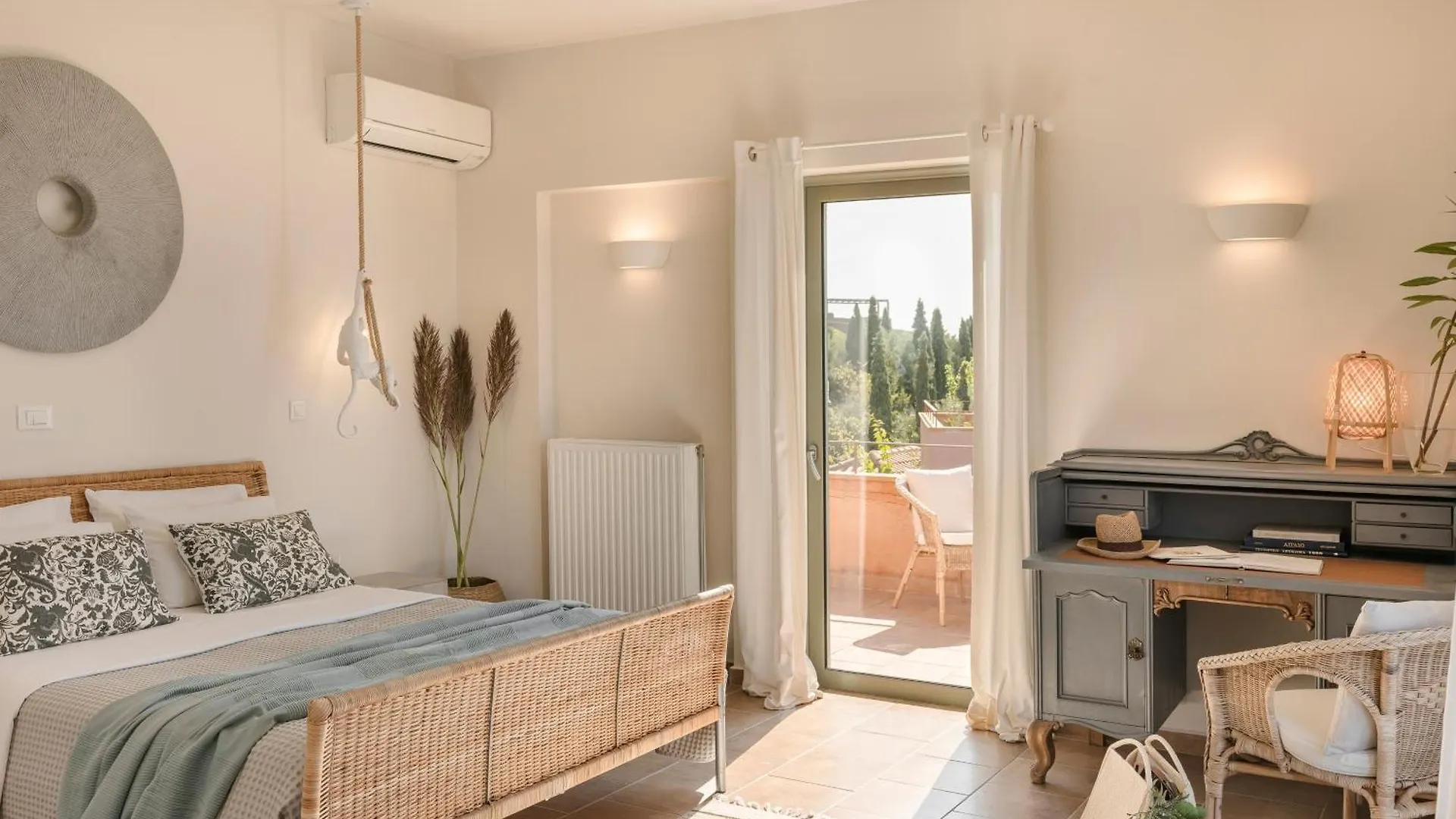 Absolute Villa By Stylish Stays Livathos