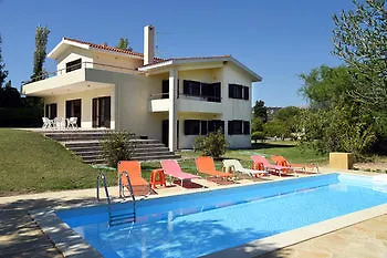 Absolute Villa By Stylish Stays Livathos