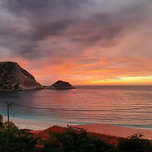 Apartment Petani Beachside, Vovikes