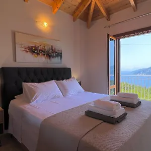 Villa Vassilis Fiscardo Kefalonia, Manganos